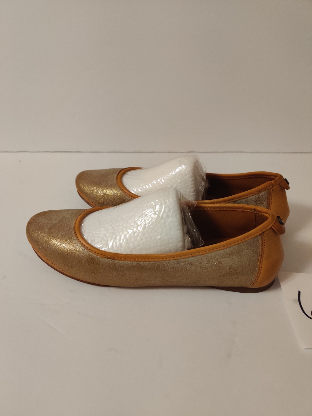 Trask Women's Gold Leather Ballet Flats 6